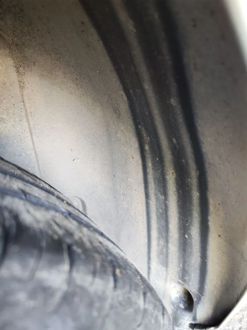 Foto de PASO RUEDA TRASERO DERECHO VOLKSWAGEN GOLF IV BERLINA (1J1)(10.1997) 1.9 TDI (131 CV / 96 KW)