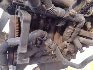 Foto de MOTOR COMPLETO PEUGEOT 206 referencia 8HX foto 2