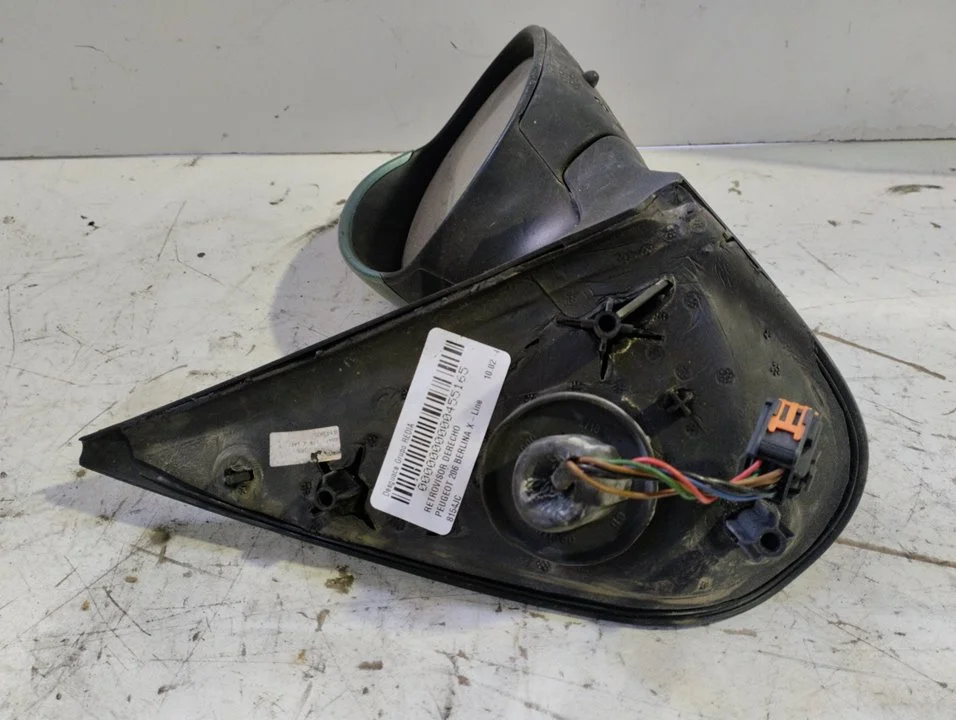 Foto de RETROVISOR DERECHO PEUGEOT 206 1.9 Diesel (69 CV / 51 KW) referencia 8154JC