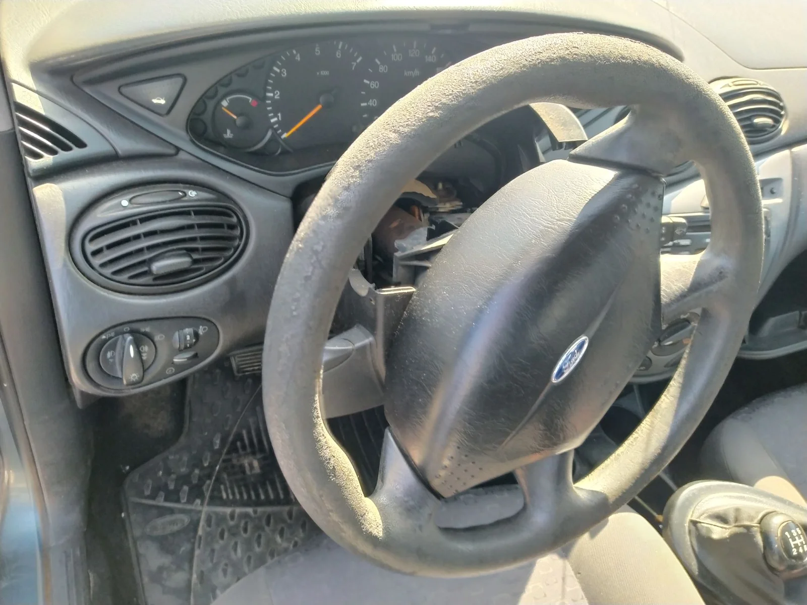 Foto de MANDO INTERMITENTES FORD FOCUS BERLINA (CAK) 1.8 TDCi CAT (101 CV / 74 KW)