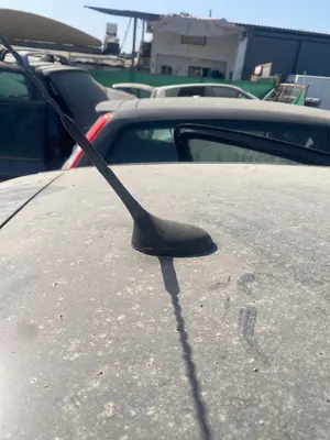 Foto de BASE DE ANTENA PEUGEOT 308 1.6 16V HDi (90 CV / 66 KW)