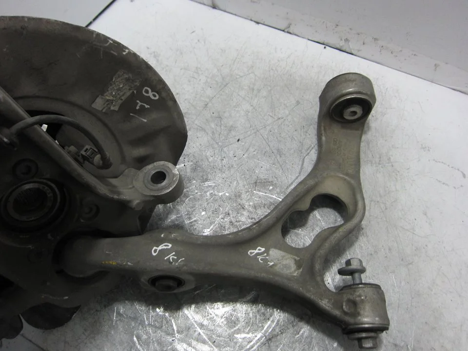 Foto de BRAZO SUSPENSION INFERIOR DELANTERO DERECHO PORSCHE CAYENNE (TIPO 92A)