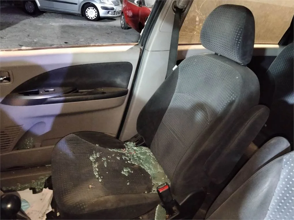 Foto de ASIENTO DELANTERO DERECHO MITSUBISHI GRANDIS (NA0W)