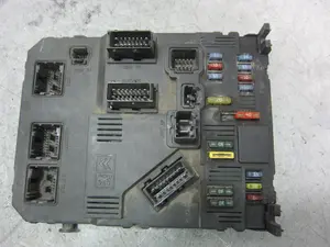 Foto de NO IDENTIFICADO PEUGEOT PARTNER (S2) 1.9 Diesel (69 CV / 51 KW) referencia 9652474880