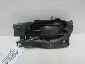 Foto de MANETA INTERIOR DELANTERA DERECHA CITROEN C4 BERLINA 1.6 16V CAT (NFU / TU5JP4) (109 CV / 80 KW) referencia 100127387 foto 2