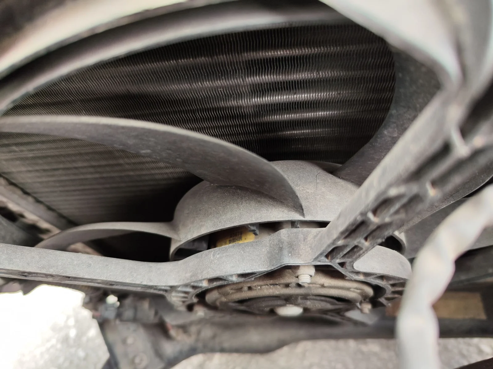 Foto de RADIADOR CALEFACCION / AIRE ACONDICIONADO OPEL CORSA C 1.2 16V CAT (Z 12 XEP / LB4) (80 CV / 59 KW)