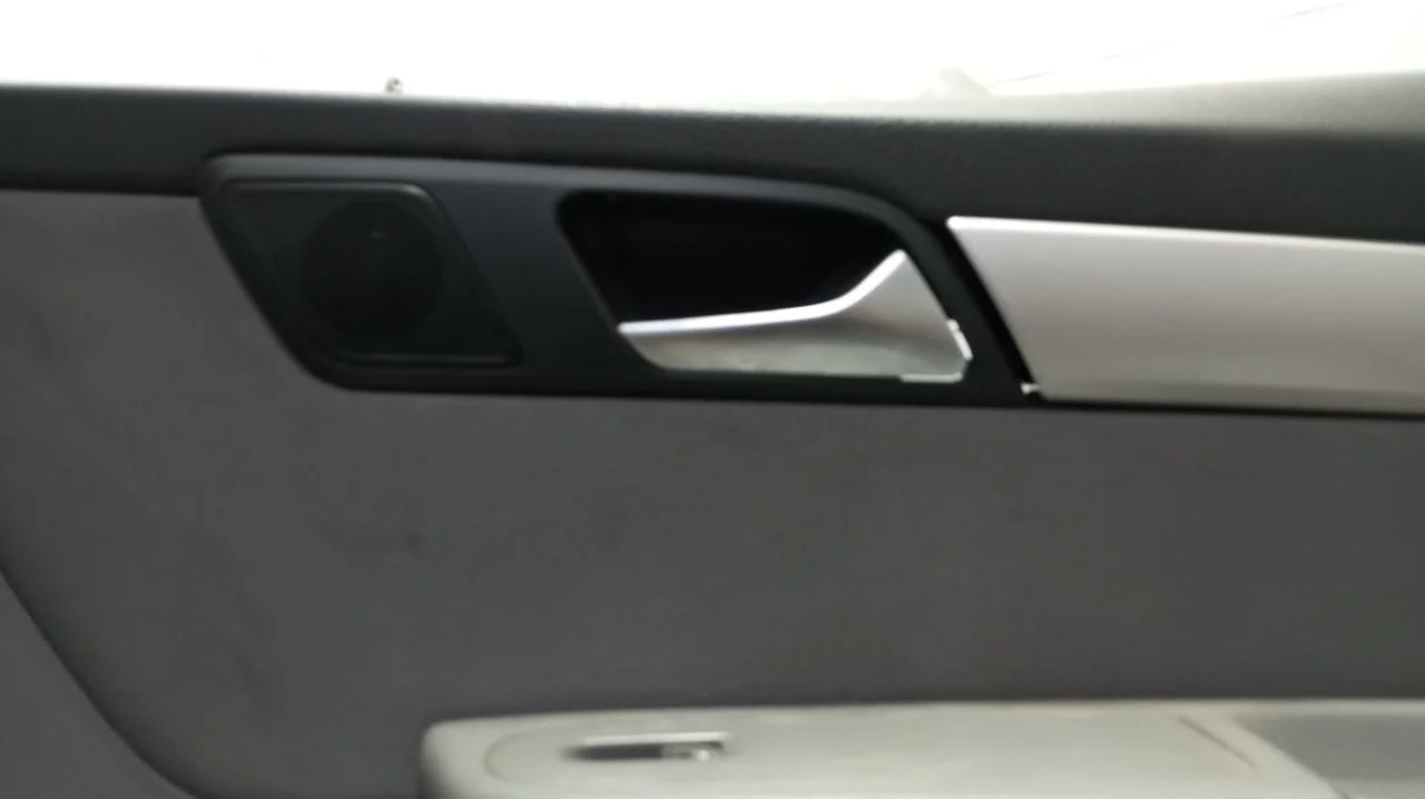 Foto de MANETA INTERIOR DELANTERA DERECHA SEAT ALHAMBRA (710) 2.0 TDI (140 CV / 103 KW) referencia 7N1837114