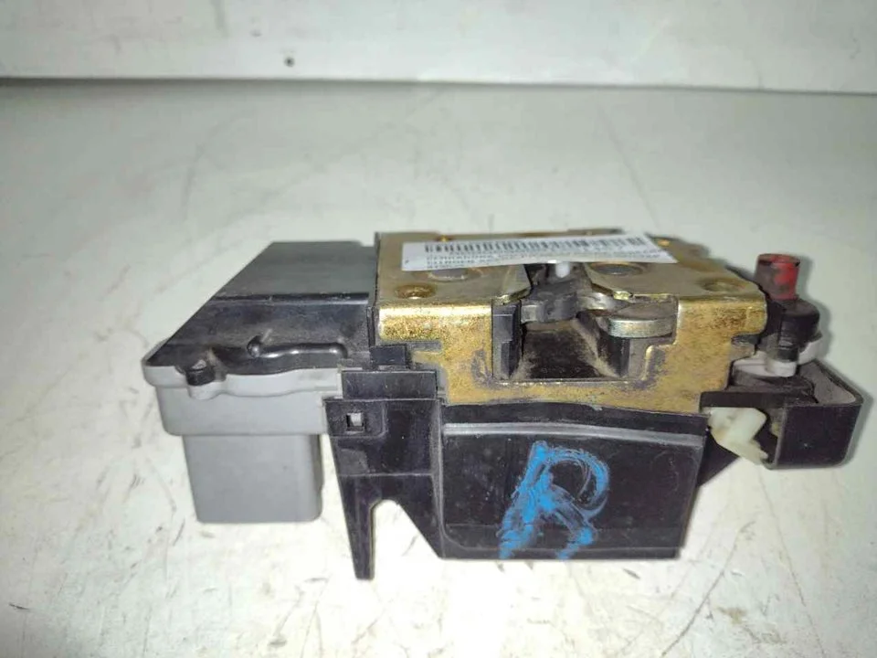 Foto de CERRADURA PUERTA DELANTERA DERECHA CITROEN XSARA PICASSO referencia 9136J3