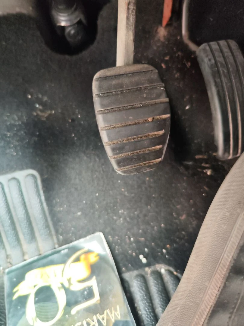Foto de PEDAL FRENO RENAULT CLIO III 1.2 16V (75 CV / 55 KW)