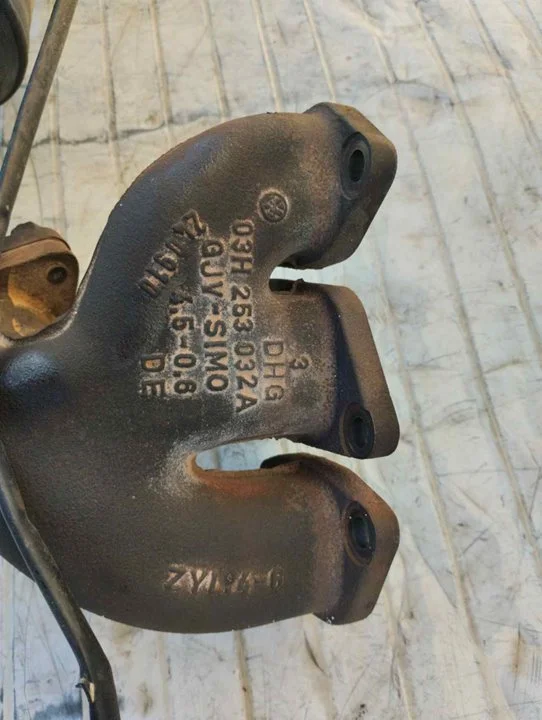 Foto de COLECTOR ESCAPE PORSCHE CAYENNE (TIPO 92A) referencia 03H253032A