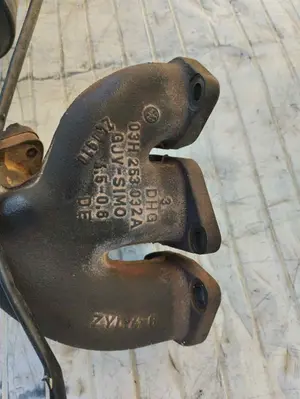 Foto de COLECTOR ESCAPE PORSCHE CAYENNE (TIPO 92A) referencia 03H253032A foto 1