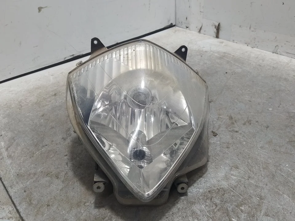 Foto de FARO DELANTERO HONDA FES /SH /SES /DYLAN /PS 125 125 cm3 - 10 kW CAT-U (14 CV / 10 KW) referencia 50R-000735
