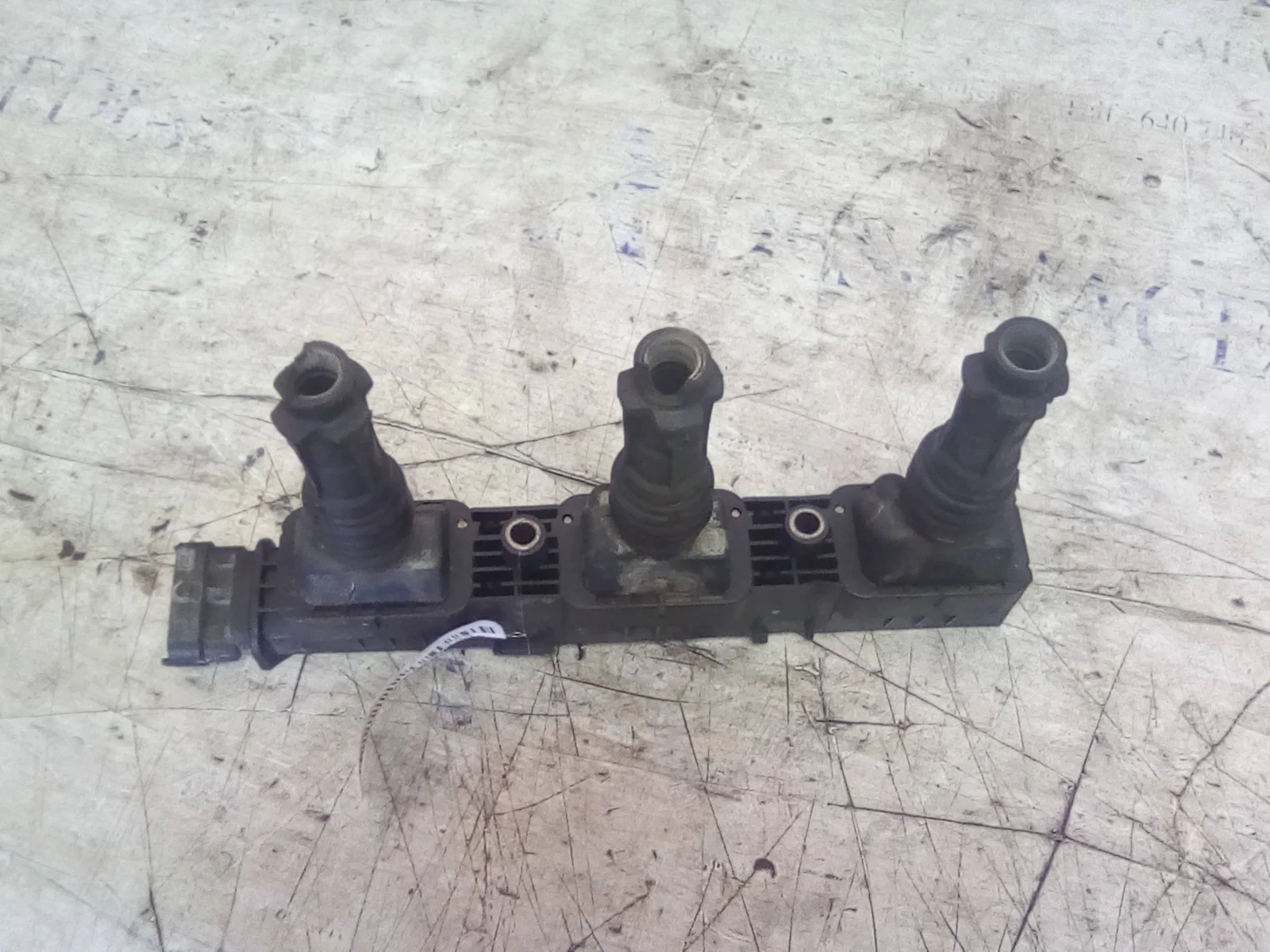 Foto de BOBINA ENCENDIDO OPEL CORSA C referencia 0221503014