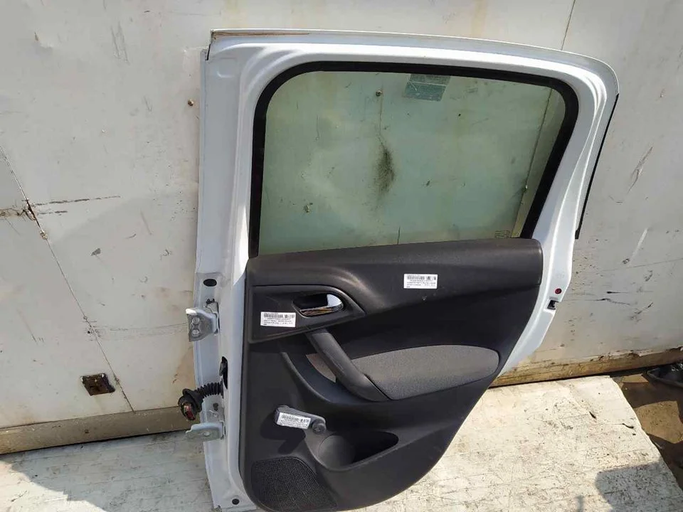 Foto de GUARNECIDO PUERTA TRASERA DERECHA CITROEN C3 1.4 HDi (68 CV / 50 KW)