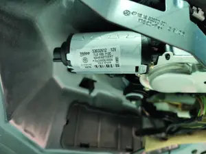 Foto de MOTOR LIMPIA TRASERO VOLKSWAGEN TOUAREG (7L6) 4.2 V8 32V FSI (350 CV / 257 KW)