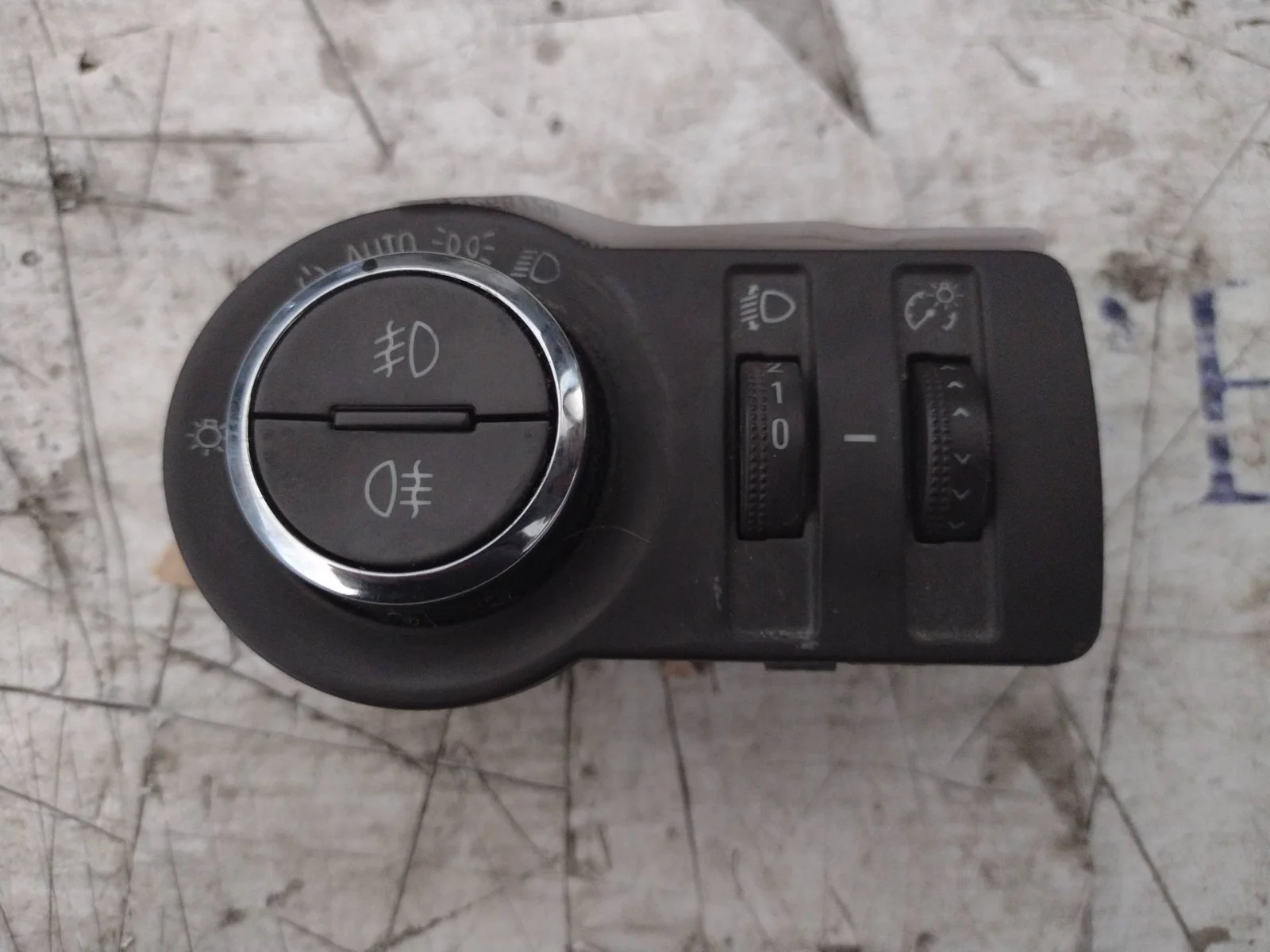 Foto de MANDO LUCES OPEL INSIGNIA BERLINA 2.0 16V CDTI (160 CV / 118 KW) referencia 13268720