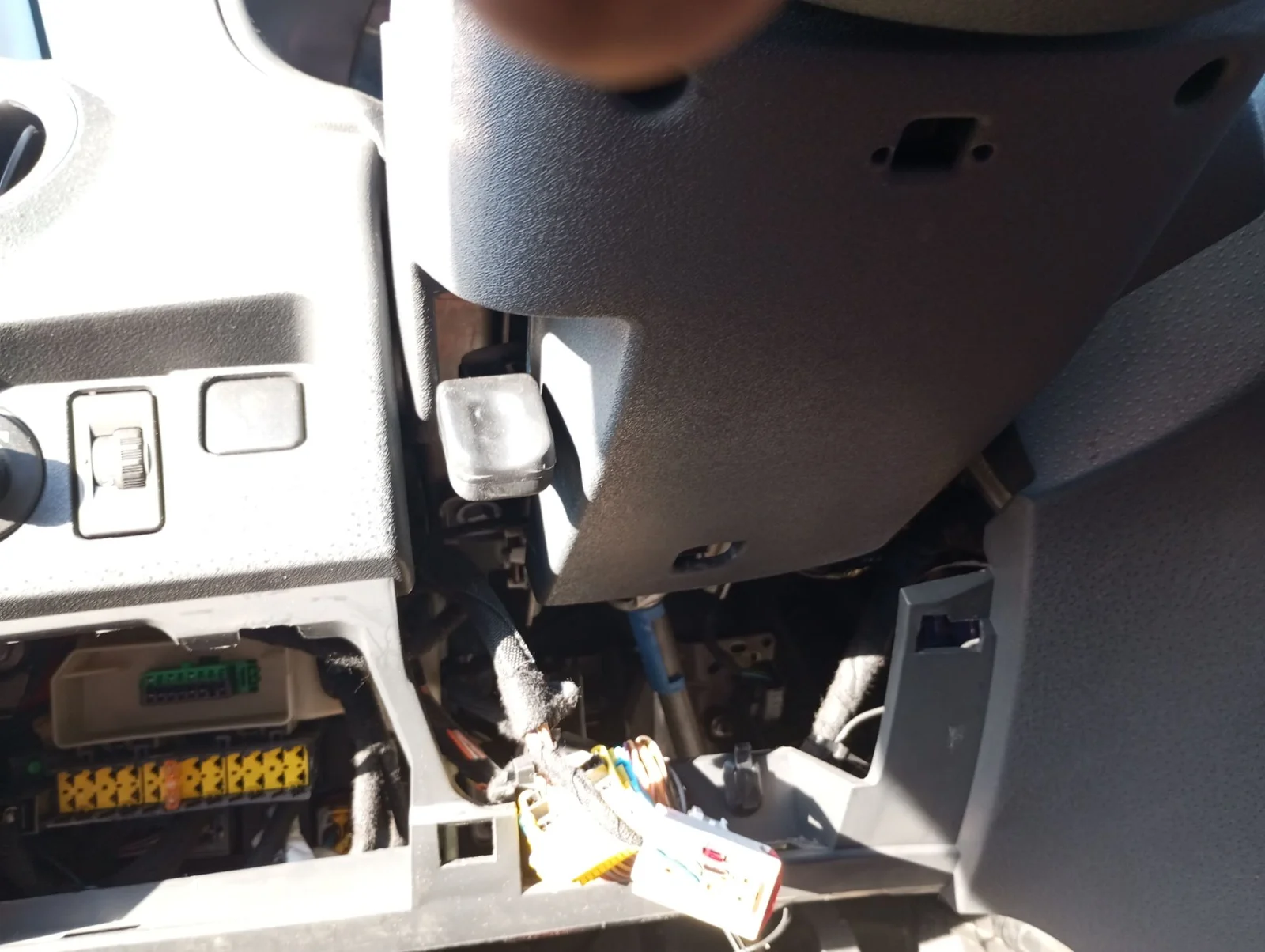 Foto de COLUMNA DIRECCION CITROEN C2 1.4 (73 CV / 54 KW) referencia 4123S0