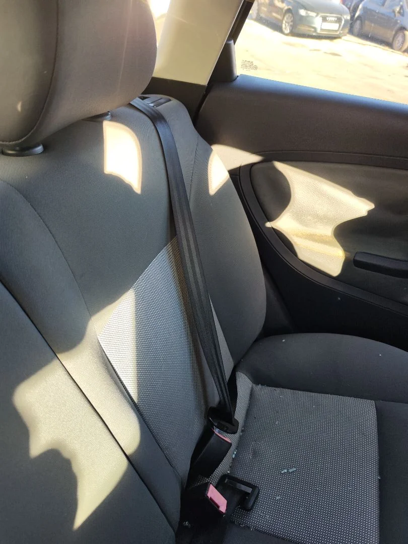 Foto de CINTURON SEGURIDAD TRASERO IZQUIERDO SEAT CORDOBA BERLINA (6L2) 1.4 16V (75 CV / 55 KW)