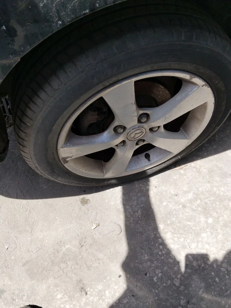 Foto de LLANTA MAZDA 3 BERLINA (BK) 1.6 16V CAT (105 CV / 77 KW) referencia 8AB5-37-600