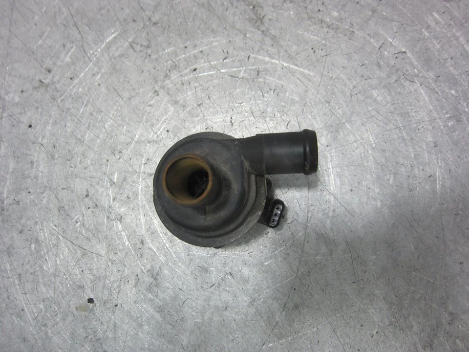 Foto de NO IDENTIFICADO SEAT IBIZA BERLINA (6J5) 1.6 TDI (105 CV / 77 KW) referencia 6R0965561A