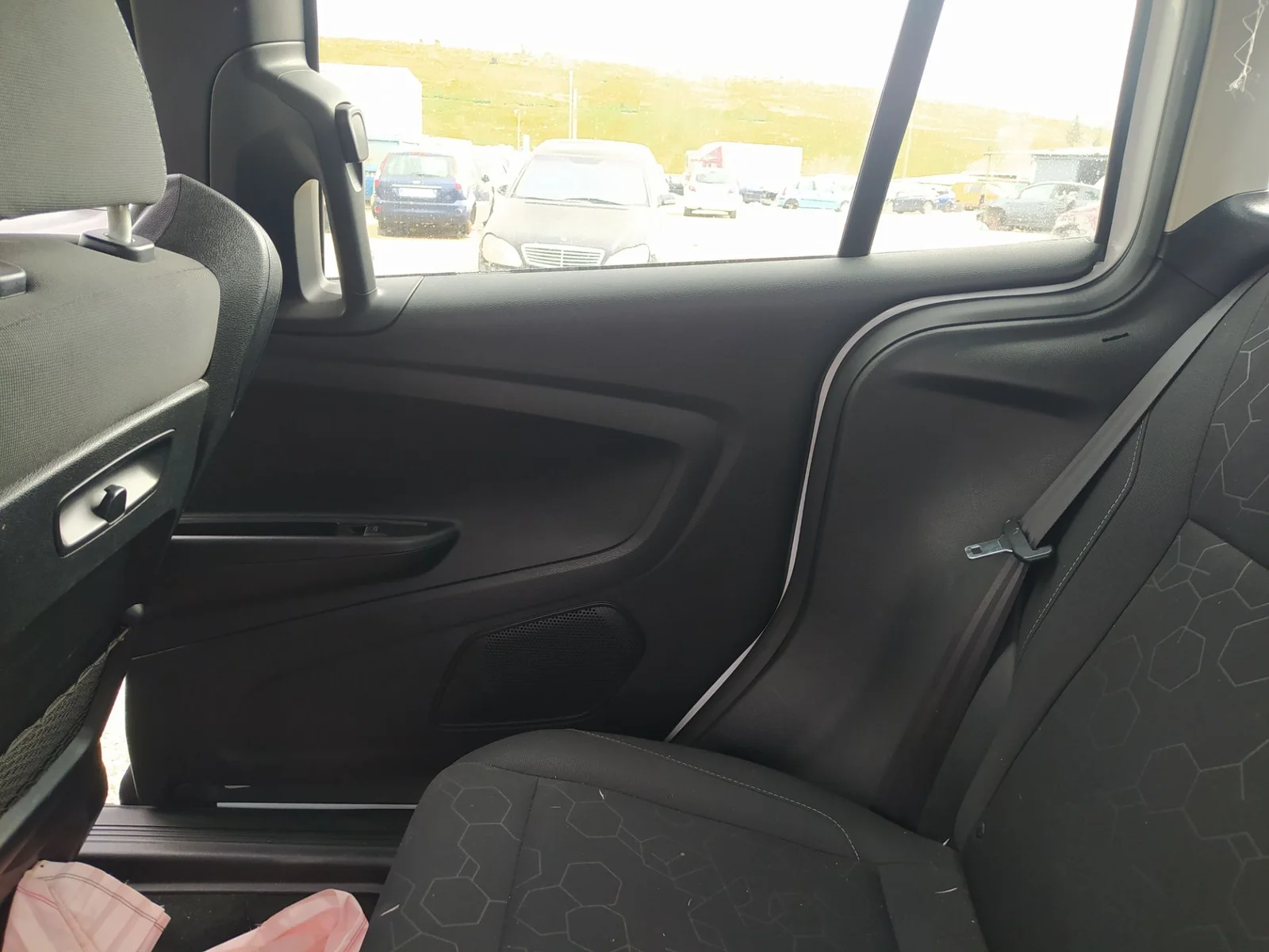 Foto de GUARNECIDO PUERTA TRASERA DERECHA FORD B-MAX (CB2) 1.5 TDCi CAT (95 CV / 70 KW) referencia 1823141