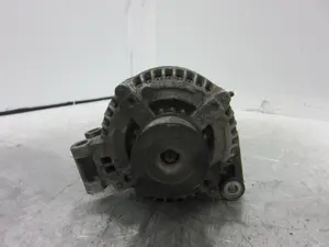 Foto de ALTERNADOR LAND ROVER RANGE ROVER SPORT 2.7 Td V6 CAT (190 CV / 140 KW) referencia LR133249 foto 1