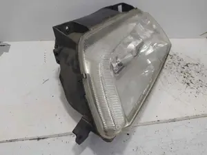 Foto de FARO IZQUIERDO CITROEN XANTIA BERLINA 2.0 HDi CAT (RHY / DW10TD) (90 CV / 66 KW) referencia 88205035 foto 2