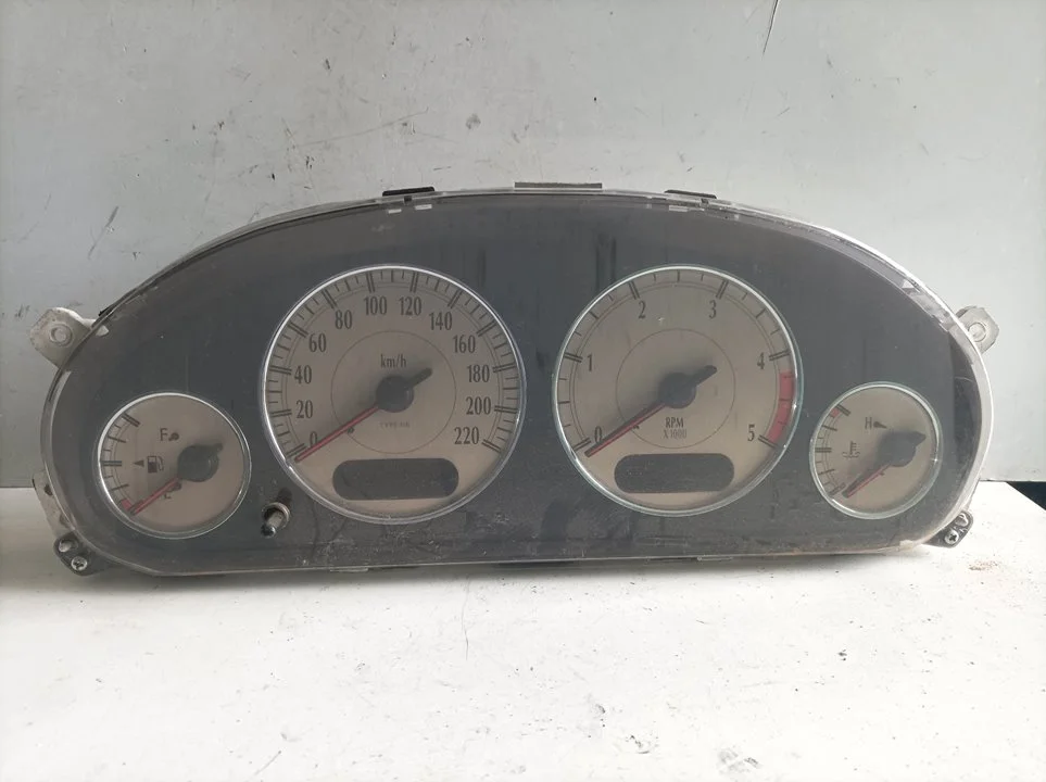 Foto de CUADRO INSTRUMENTOS CHRYSLER VOYAGER (RG) 2.8 CRD CAT (150 CV / 110 KW) referencia R987AC