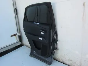 Foto de PUERTA TRASERA IZQUIERDA LEXUS RX (GGL1/GYL1) 3.5 V6 24V CAT (249 CV / 183 KW) foto 9
