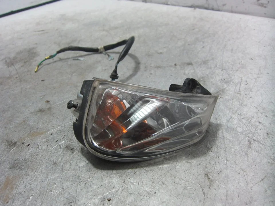 Foto de PILOTO TRASERO DERECHO HONDA PCX 125 125 cm3 - 8.6 kW (0 CV / 0 KW) referencia P8636R