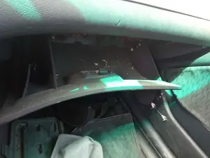 Foto de GUANTERA BMW SERIE 3 BERLINA (E46) 2.0 16V Diesel CAT (136 CV / 100 KW)