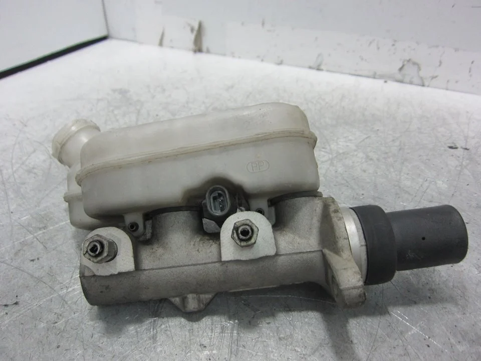 Foto de BOMBA FRENO CHRYSLER VOYAGER (RG) 2.5 CRD CAT (141 CV / 104 KW) referencia P04721154AB