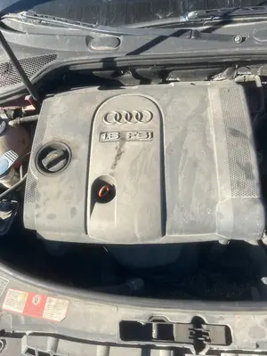 Foto de TAPA MOTOR AUDI A3 SPORTBACK (8PA) 1.6 16V FSI (116 CV / 85 KW)