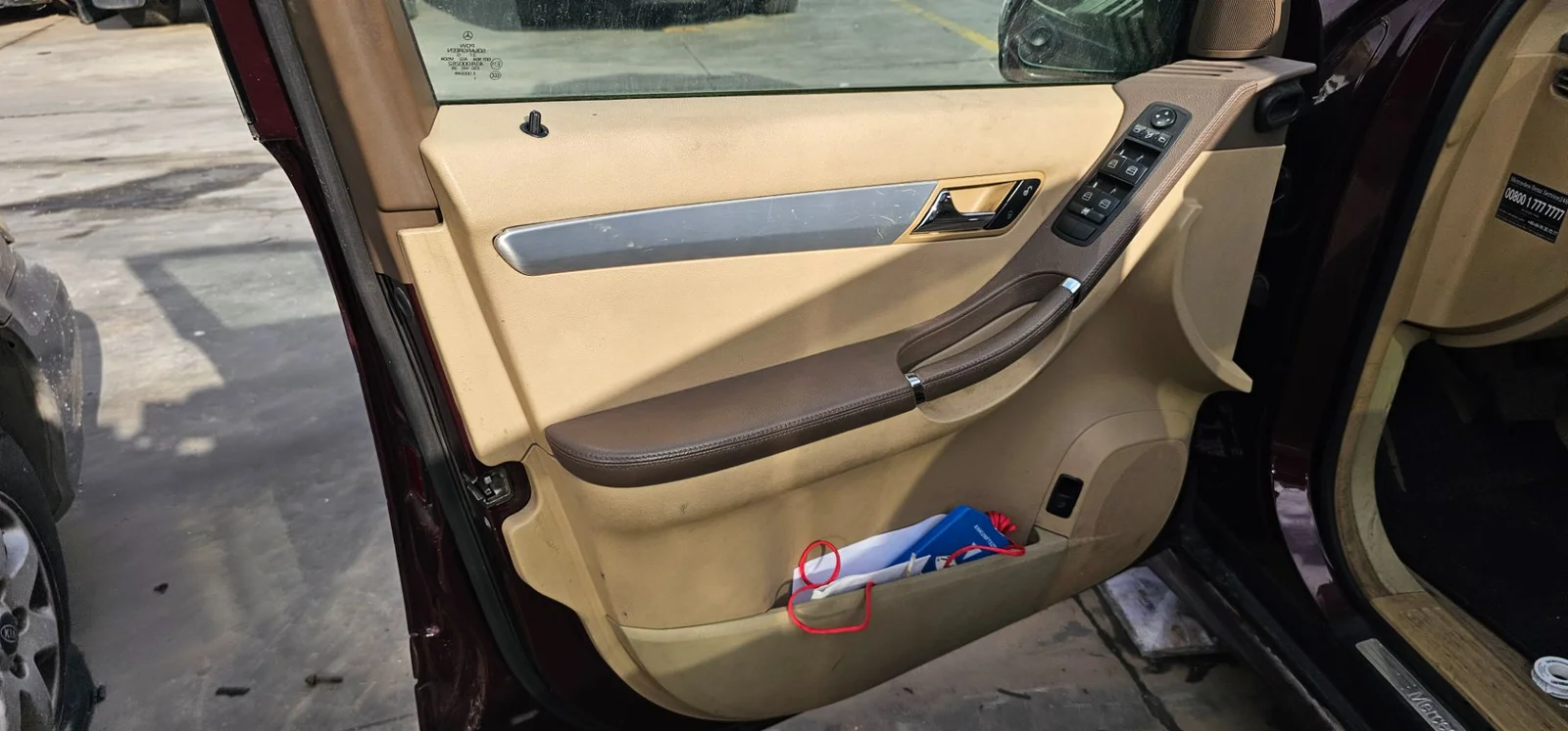Foto de GUARNECIDO PUERTA DELANTERA IZQUIERDA MERCEDES-BENZ CLASE R (BM 251) 3.0 CDI CAT (224 CV / 165 KW) referencia A2517200370 9D84