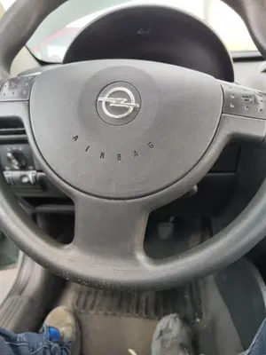 Foto de VOLANTE OPEL CORSA C 1.2 16V CAT (Z 12 XE / LW4) (75 CV / 55 KW) referencia 9199240 foto 5