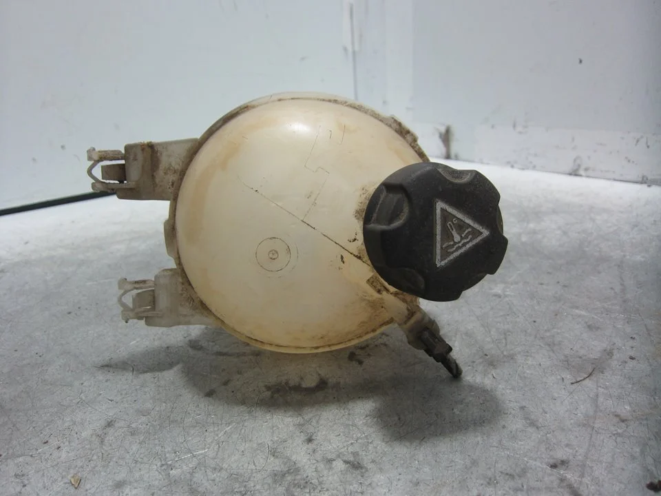 Foto de DEPOSITO EXPANSION PEUGEOT 207 SW 1.4 16V VTi (95 CV / 70 KW) referencia 9800777280