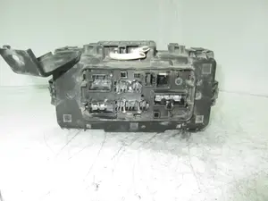 Foto de CAJA RELES / FUSIBLES HONDA CIVIC AERODECK (MB/MC) 1.6 CAT (D 16 B 2) (116 CV / 85 KW) referencia 37832LN foto 7