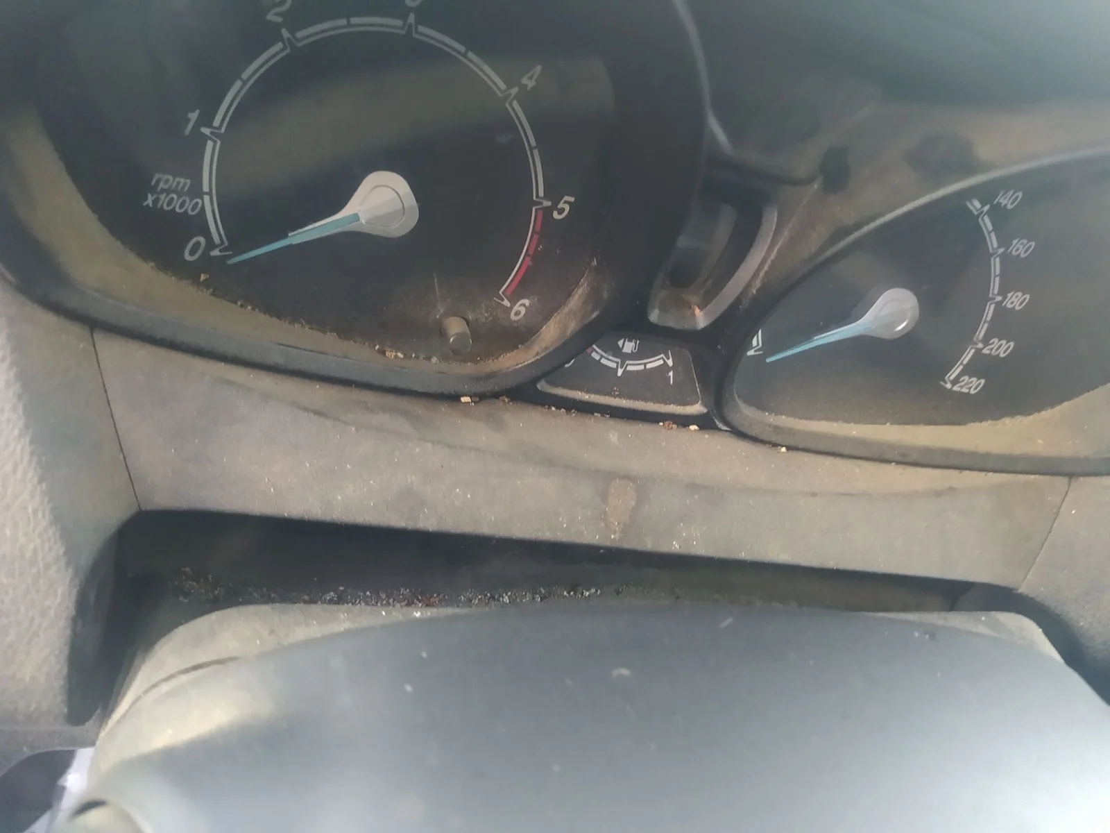 Foto de CUADRO INSTRUMENTOS FORD TRANSIT COURIER (C4A) 1.5 TDCi CAT (95 CV / 70 KW)