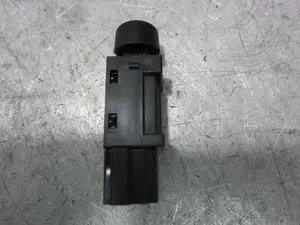 Foto de INTERRUPTOR MITSUBISHI ASX (GA0W) 1.6 CAT (117 CV / 86 KW) referencia R2362 foto 2