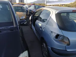 Foto de BRAZO SUSPENSION TRASERO IZQUIERDO PEUGEOT 206 1.6  (88 CV / 65 KW) referencia 5175AT