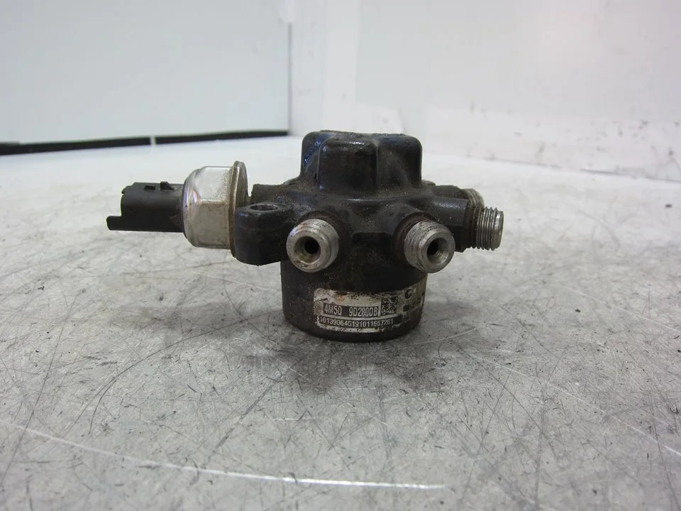 Foto de RAMPA INYECTORA FORD TRANSIT CONNECT (TC7) referencia 4M5Q9D280DB