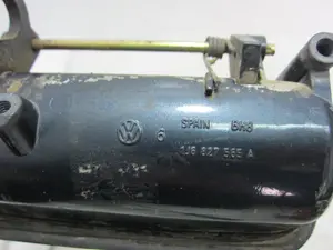 Foto de NO IDENTIFICADO VOLKSWAGEN POLO III BERLINA (6N2) 1.4 16V (75 CV / 55 KW) referencia 1J6827565A foto 4