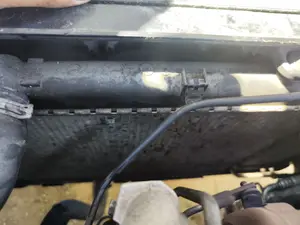 Foto de RADIADOR AGUA CITROEN C4 BERLINA 1.6 16V HDi (90 CV / 66 KW) referencia 1330W2