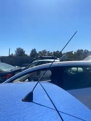 Foto de ANTENA VOLKSWAGEN GOLF IV BERLINA (1J1)(10.1997) 1.9 TDI (110 CV / 81 KW)