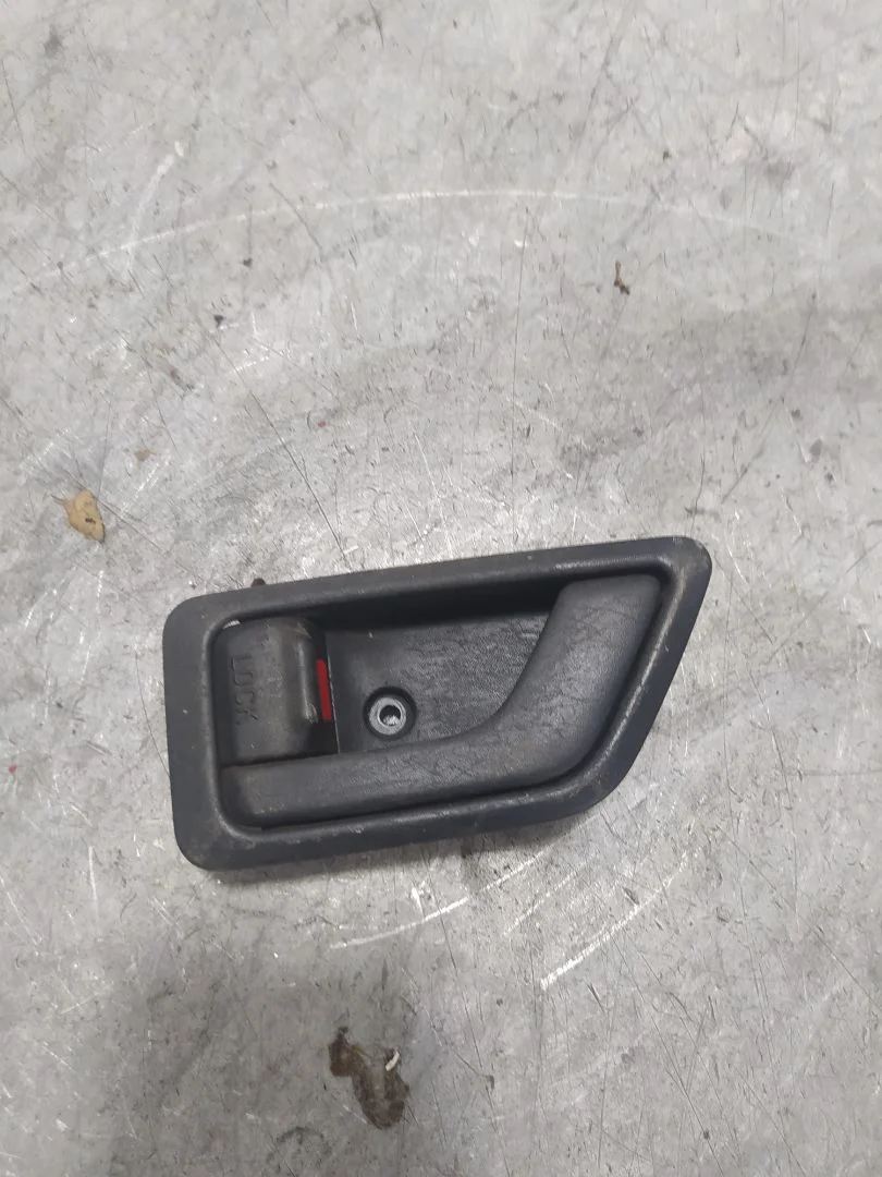 Foto de MANETA INTERIOR DELANTERA IZQUIERDA HYUNDAI GETZ (TB) 1.3 12V CAT (82 CV / 60 KW)