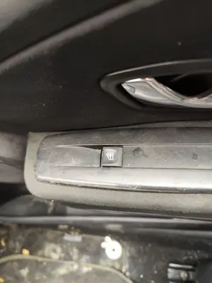 Foto de MANDO ELEVALUNAS DELANTERO DERECHO RENAULT MEGANE III BERLINA 5P 1.5 dCi Diesel FAP (110 CV / 81 KW)