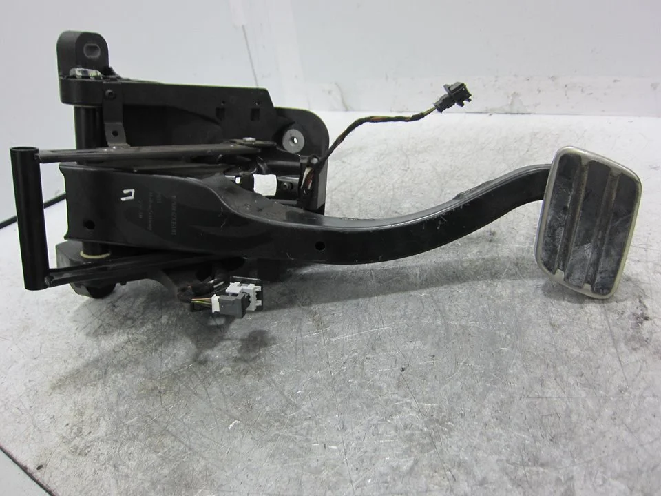 Foto de PEDAL FRENO PORSCHE PANAMERA (TIPO 970) referencia 97042314101