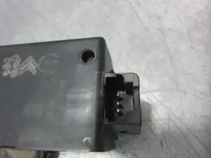 Foto de CERRADURA MALETERO / PORTON CITROEN XSARA PICASSO 2.0 HDi CAT (RHY / DW10TD) (90 CV / 66 KW) referencia 9652301980 foto 4
