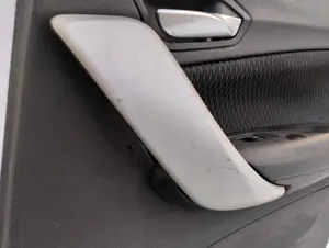Foto de GUARNECIDO PUERTA TRASERA DERECHA BMW SERIE 1 BERLINA 5P (F20) 2.0 Turbodiesel (116 CV / 85 KW) referencia 51427271980 foto 4