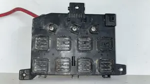 Foto de CAJA RELES / FUSIBLES LAND ROVER RANGE ROVER (LP) referencia 142046052896 foto 2